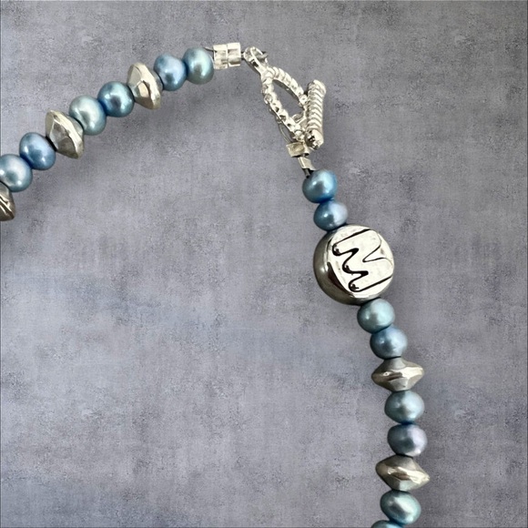 Blue faux pearls & silver beads bracelet silver plated toggle - Picture 2 of 4